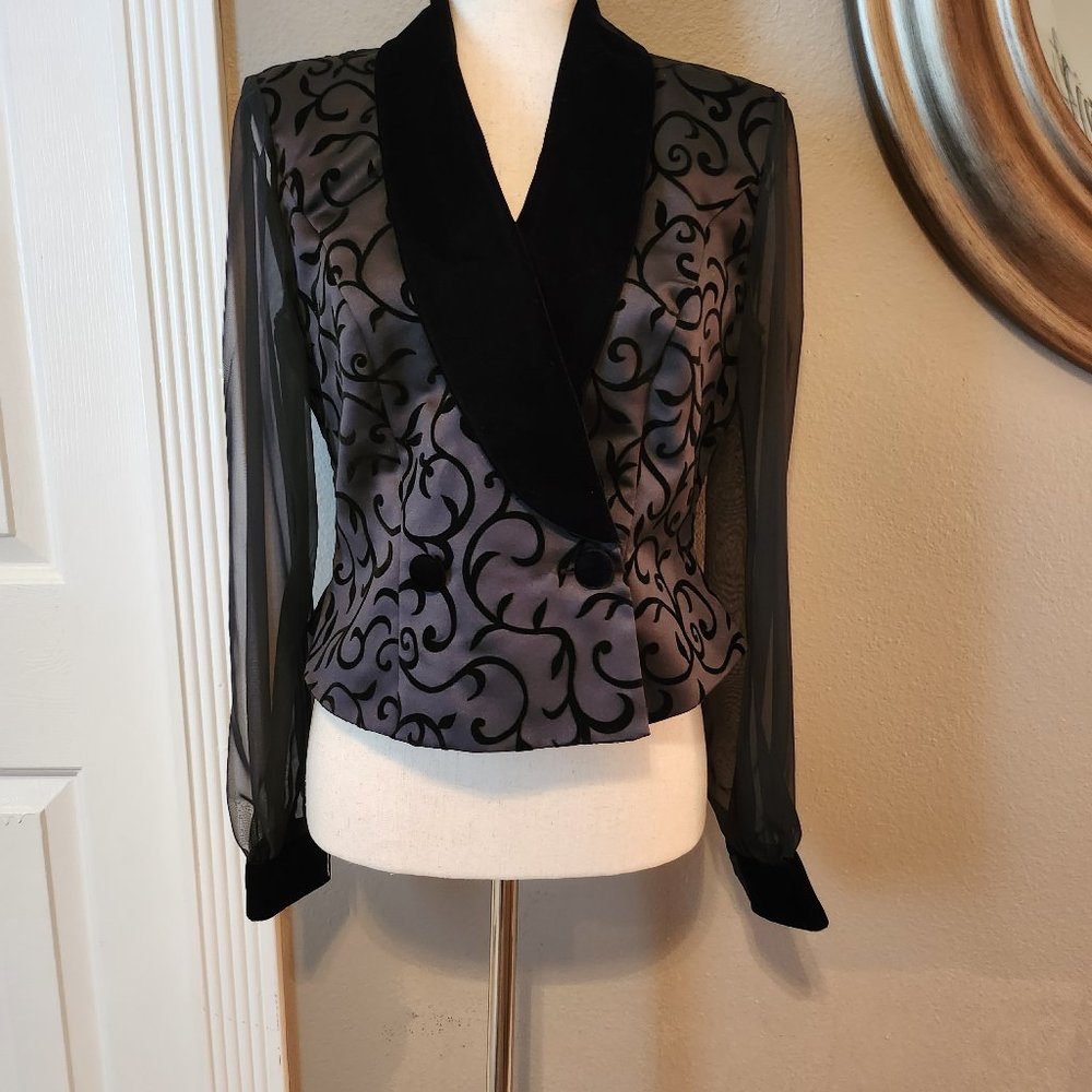 J.R. Nites by Caliendo Size 6